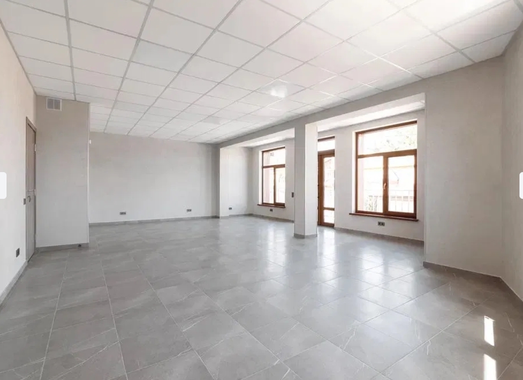 Аренда торгового помещения 70 м², Долгая ул.