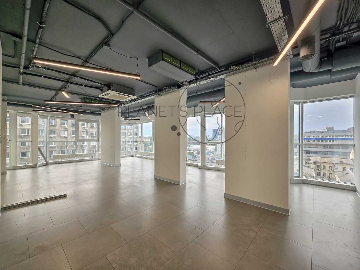 Продаж офісу 288.1 м², Жилянська вул., 118