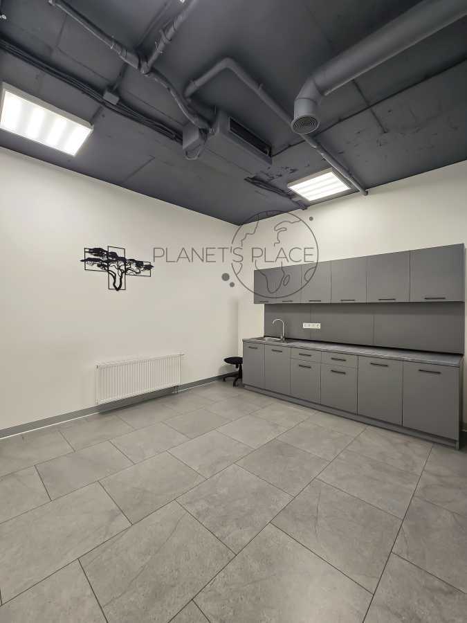 Продаж офісу 288.1 м², Жилянська вул., 118