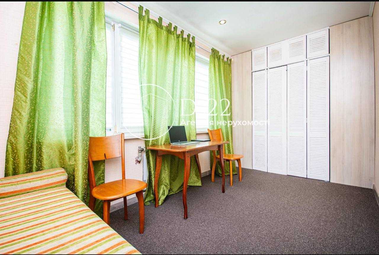 Продажа 3-комнатной квартиры 106 м², Науки просп., 86