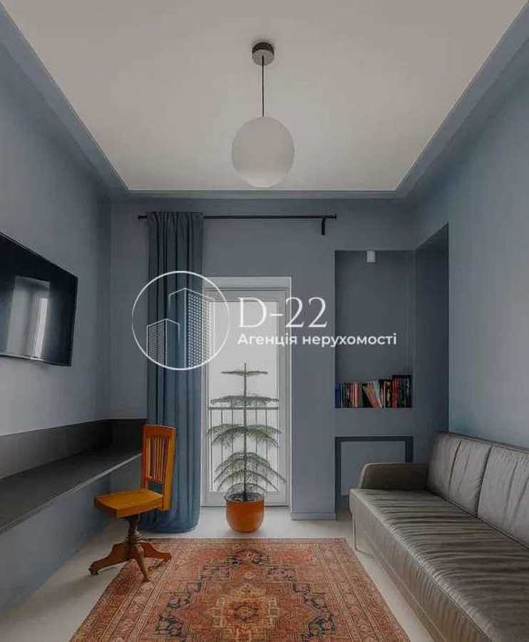 Продажа 3-комнатной квартиры 85 м², Еленовская ул., 10