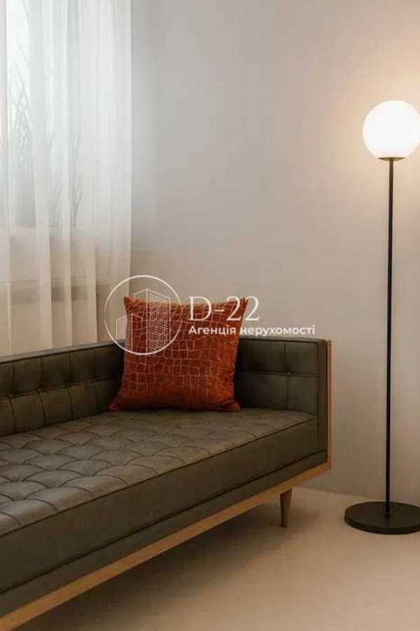 Продажа 3-комнатной квартиры 85 м², Еленовская ул., 10