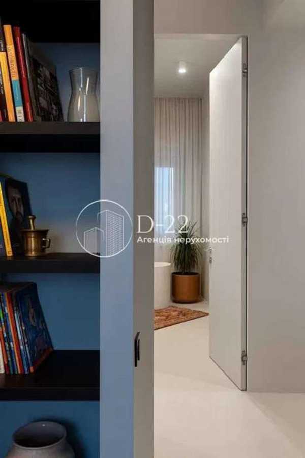 Продажа 3-комнатной квартиры 85 м², Еленовская ул., 10