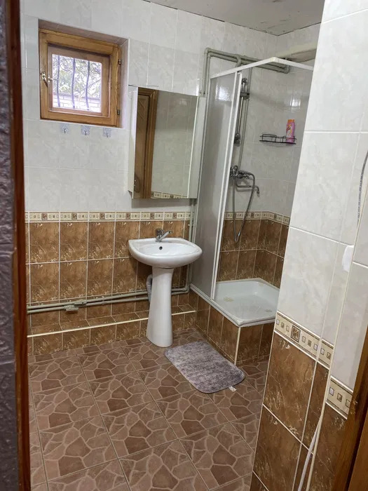 Оренда будинку 300 м², Осокорська вул.