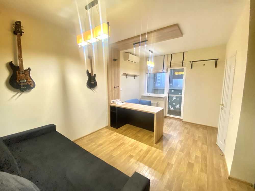 Продажа 1-комнатной квартиры 50 м², Михаила Котельникова ул., Драгоманова, 2