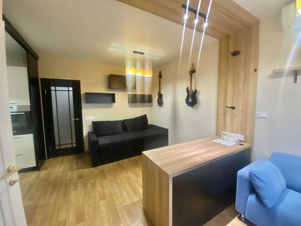 Продажа 1-комнатной квартиры 50 м², Михаила Котельникова ул., Драгоманова, 2