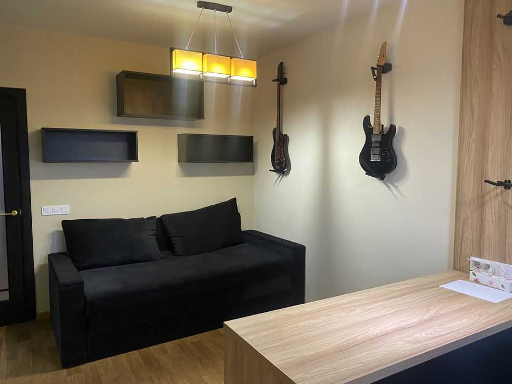 Продажа 1-комнатной квартиры 50 м², Михаила Котельникова ул., Драгоманова, 2