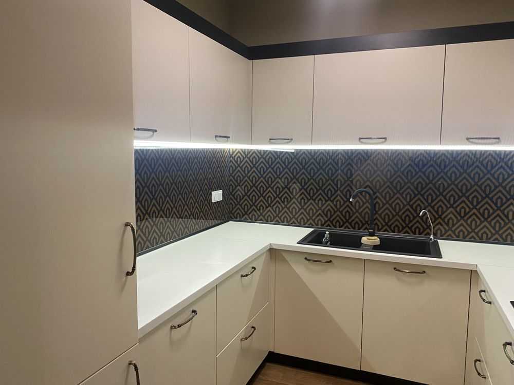 Продажа 1-комнатной квартиры 50 м², Михаила Котельникова ул., Драгоманова, 2