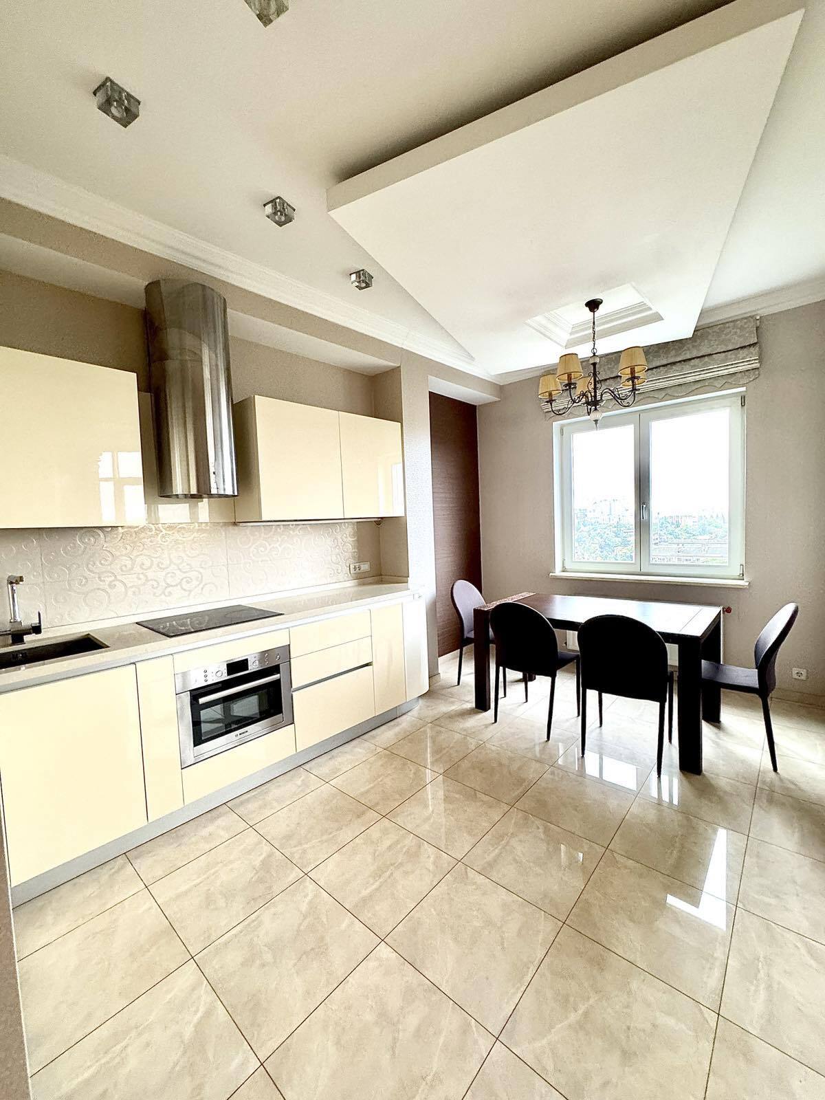 Аренда 2-комнатной квартиры 90 м², Французский бул., 9