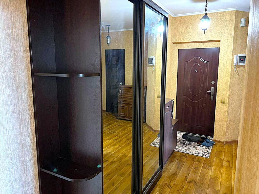 Продаж 2-кімнатної квартири 60 м², Дюковская вул., 8