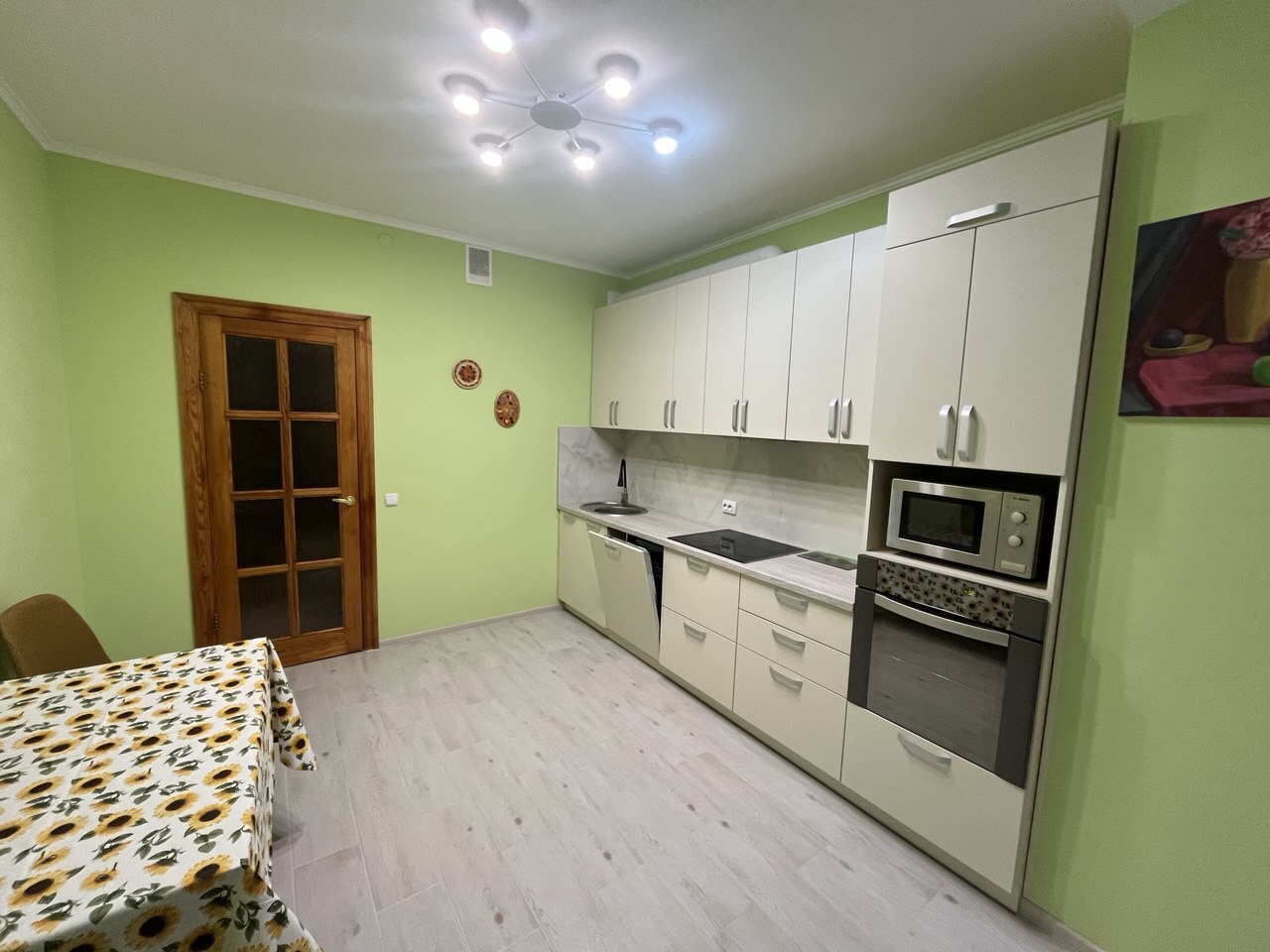 Аренда 1-комнатной квартиры 44 м², Верховинная ул., 35