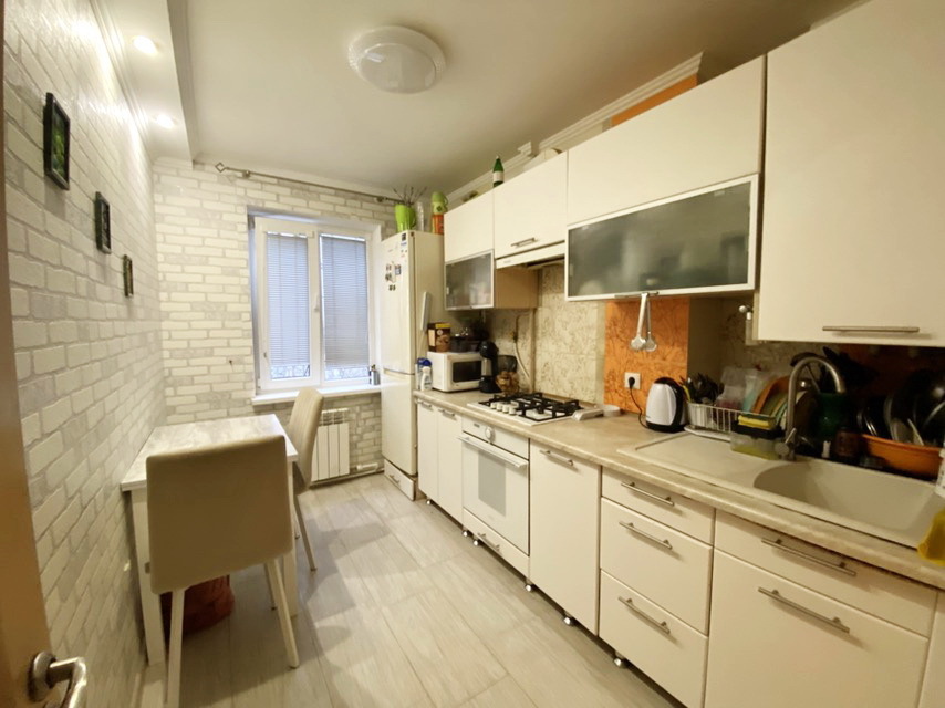 Продажа 2-комнатной квартиры 45.2 м², Киевская ул.