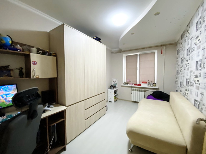 Продажа 2-комнатной квартиры 45.2 м², Киевская ул.