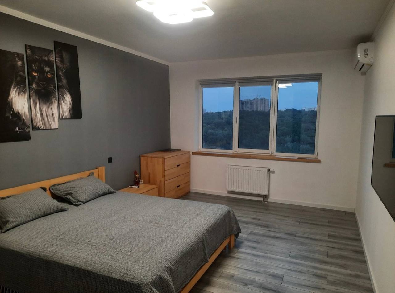 Аренда 3-комнатной квартиры 107 м², Петропавловская ул., 50Б