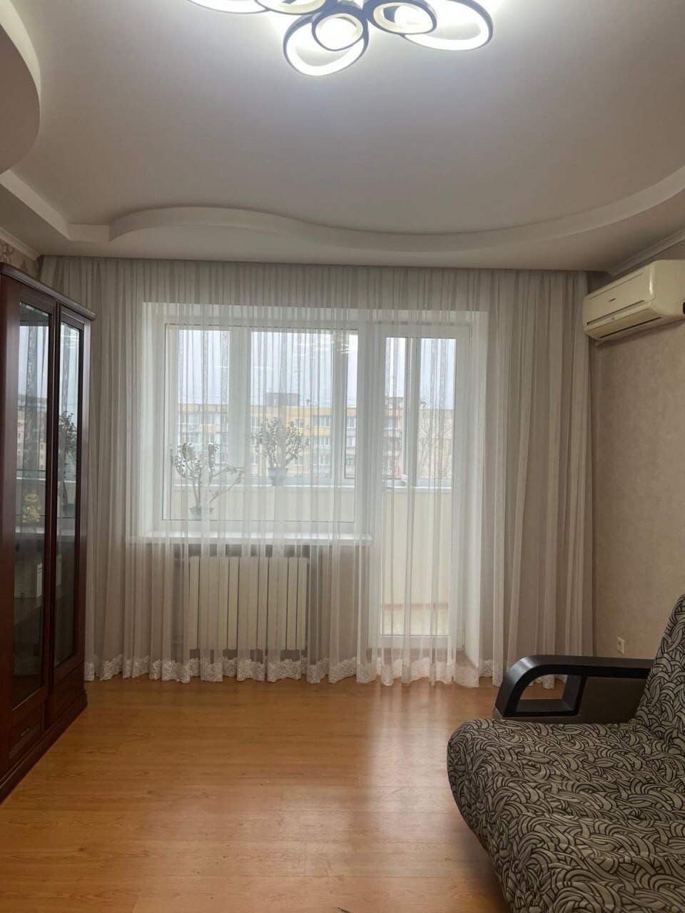 Аренда 2-комнатной квартиры 56 м², Героев Днепра ул.