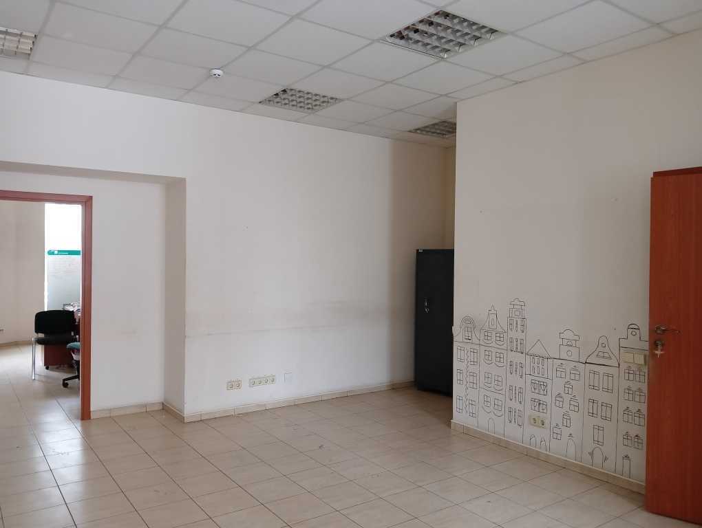 Продаж офісу 181.5 м², Університетська вул., 35/2