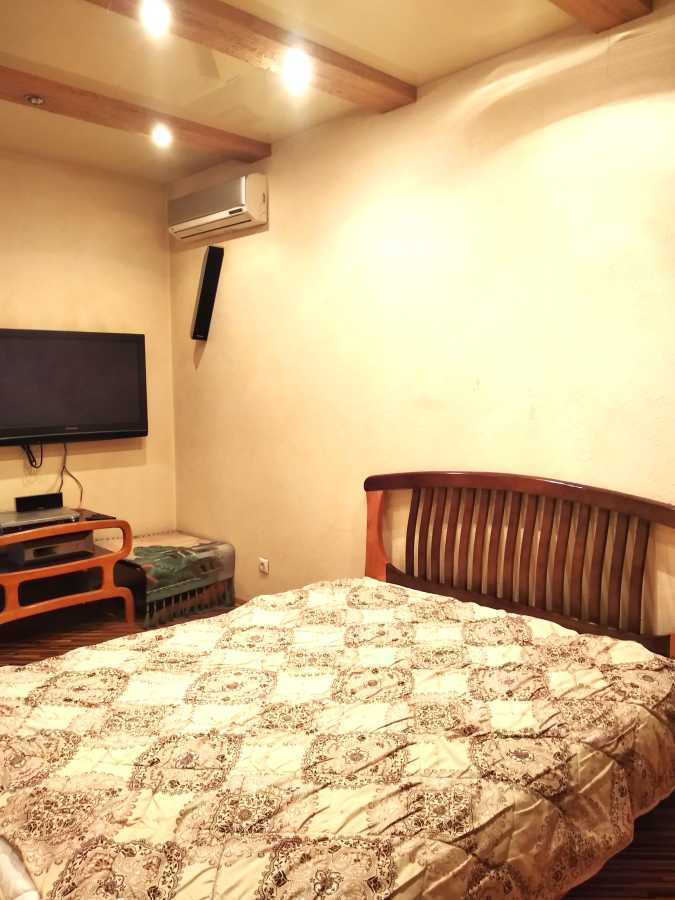 Аренда 2-комнатной квартиры 83 м², Щекавицкая ул., 30/39