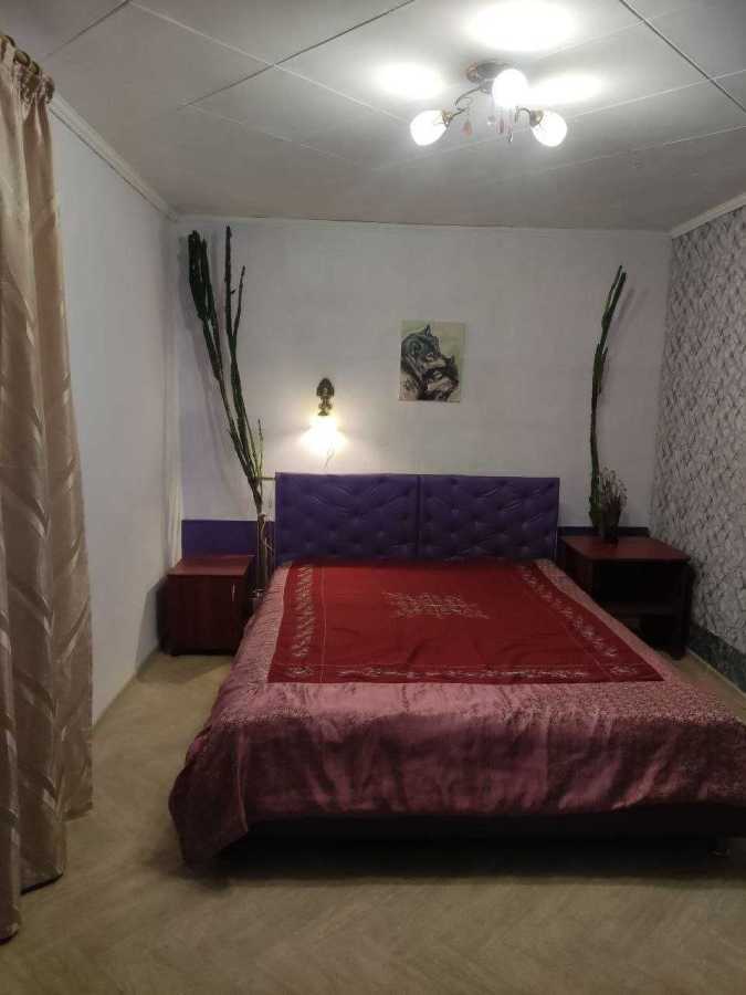 Оренда 2-кімнатної квартири 45 м², Разумовская вул., 33