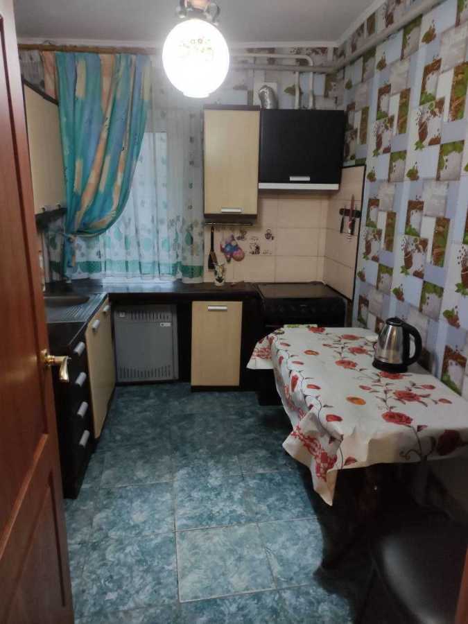 Оренда 2-кімнатної квартири 45 м², Разумовская вул., 33