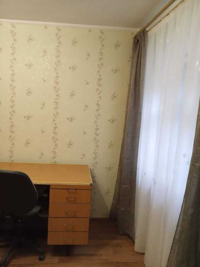 Оренда 2-кімнатної квартири 45 м², Разумовская вул., 33