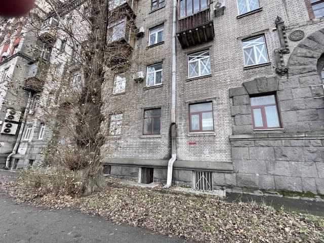 Продаж офісу 137.7 м², Перемоги вул., проеее, 45