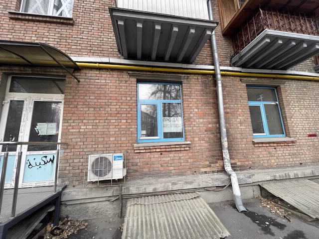 Продаж офісу 137.7 м², Перемоги вул., проеее, 45
