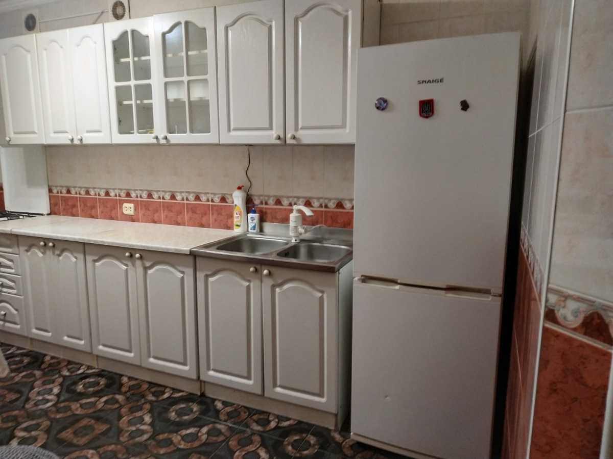 Продажа 3-комнатной квартиры 58.2 м², Зодчих ул., 78