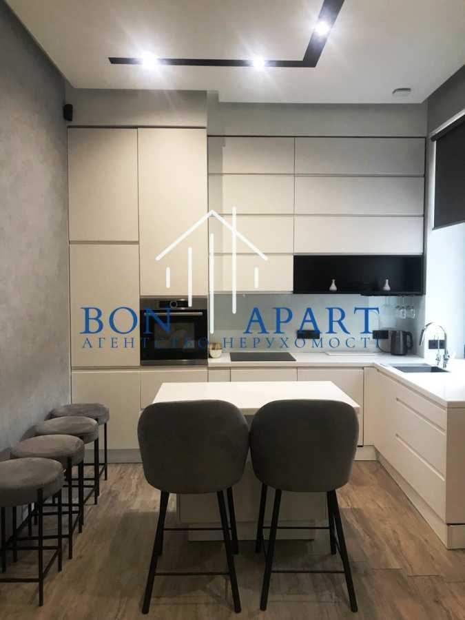 Аренда 2-комнатной квартиры 57 м², Пирогова ул., 1/35