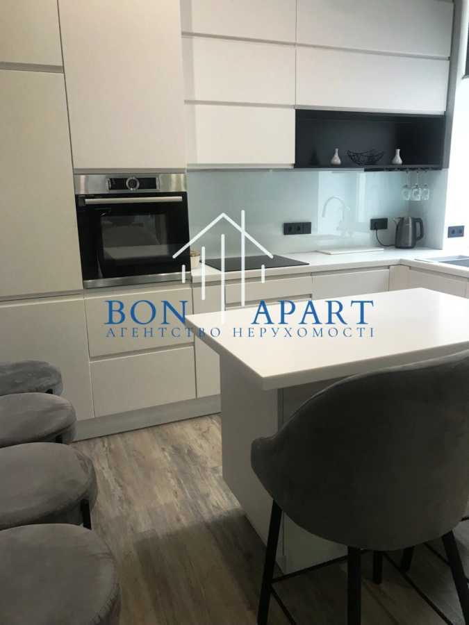 Аренда 2-комнатной квартиры 57 м², Пирогова ул., 1/35