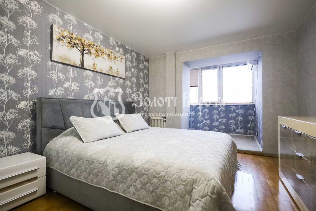 Продажа 3-комнатной квартиры 96.4 м², Михаила Донца ул., Драгоманова, 44а