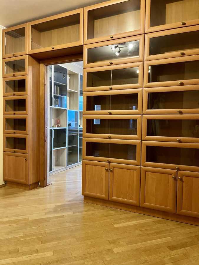 Аренда 3-комнатной квартиры 70 м², Панаса Мирного ул., 11