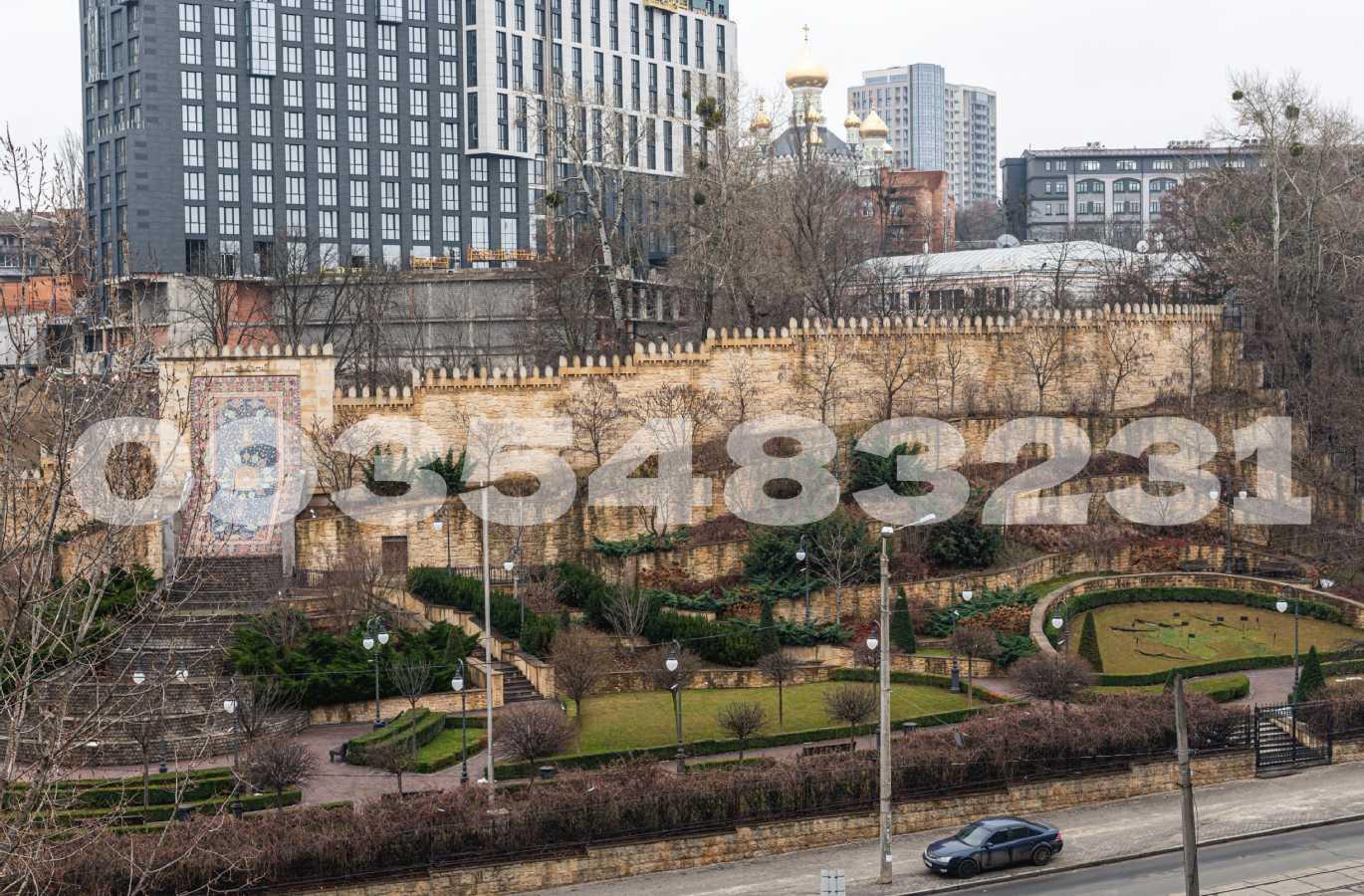 Продажа 2-комнатной квартиры 70 м², Глубочицкая ул., 13-5