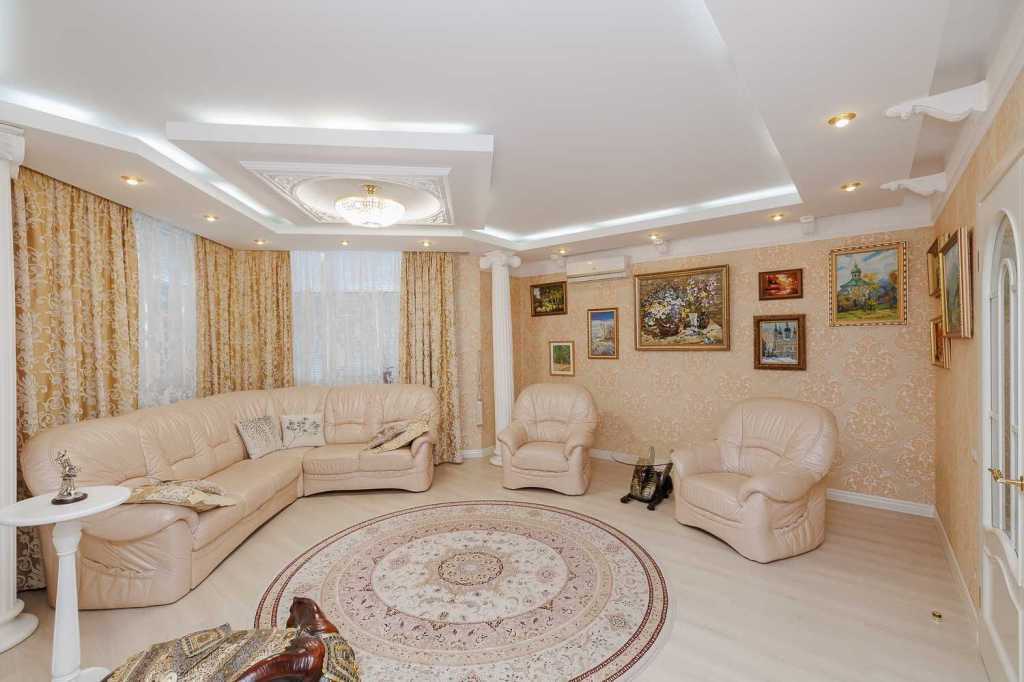 Продажа 3-комнатной квартиры 129.9 м², Курська, 13