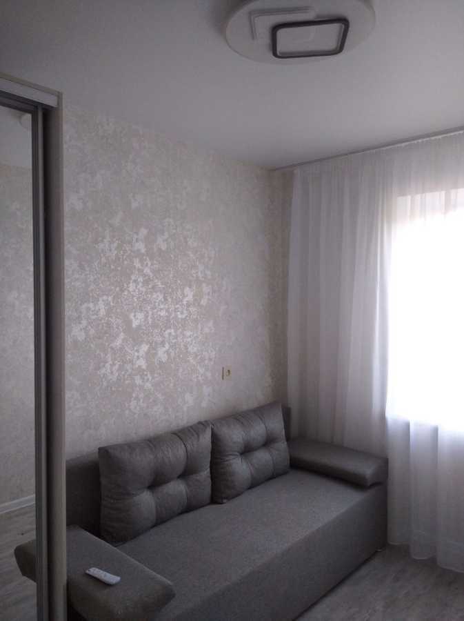 Оренда 4-кімнатної квартири 60 м², Петрова Генерала вул., 61а