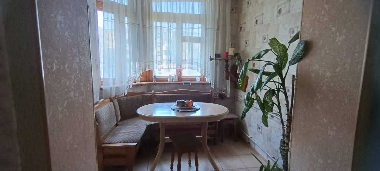 Оренда 3-кімнатної квартири 75 м², Скворцова вул., 2