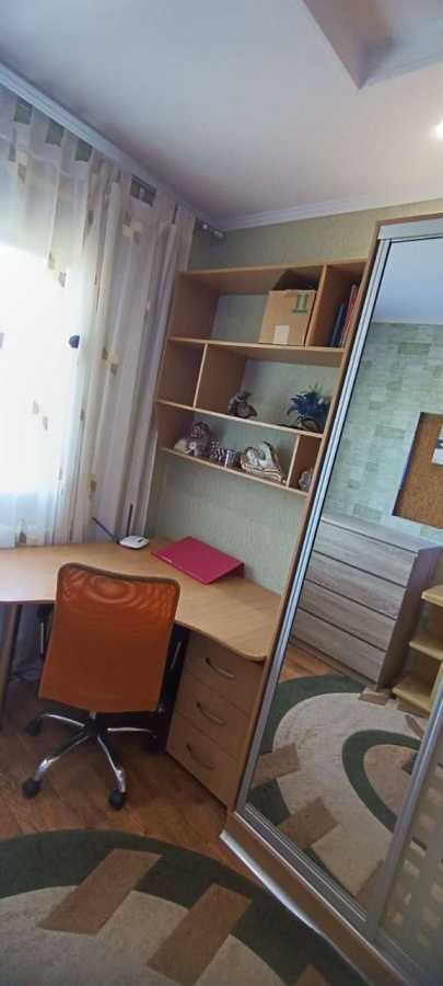 Оренда 3-кімнатної квартири 75 м², Скворцова вул., 2