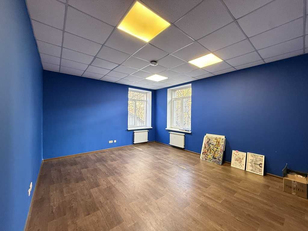 Оренда офісу 83 м², Дмитрівська вул., 35