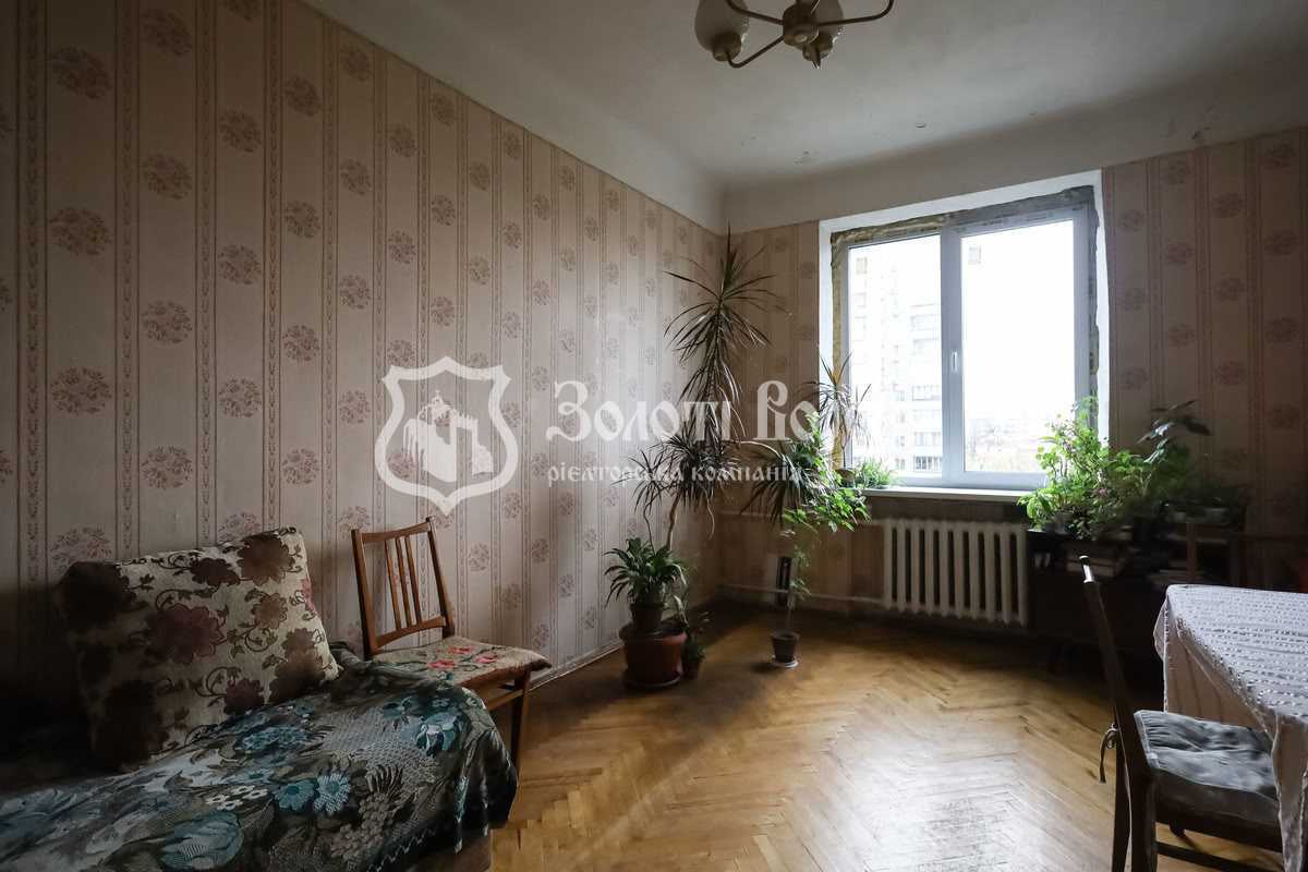 Продаж 2-кімнатної квартири 54.7 м², Вишгородська вул., 33