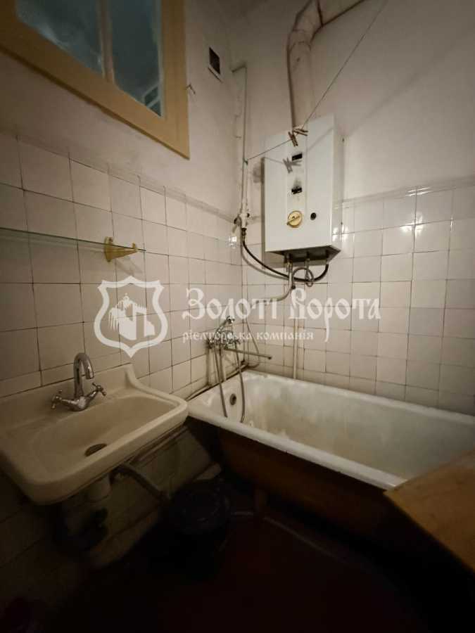 Продаж 2-кімнатної квартири 54.7 м², Вишгородська вул., 33