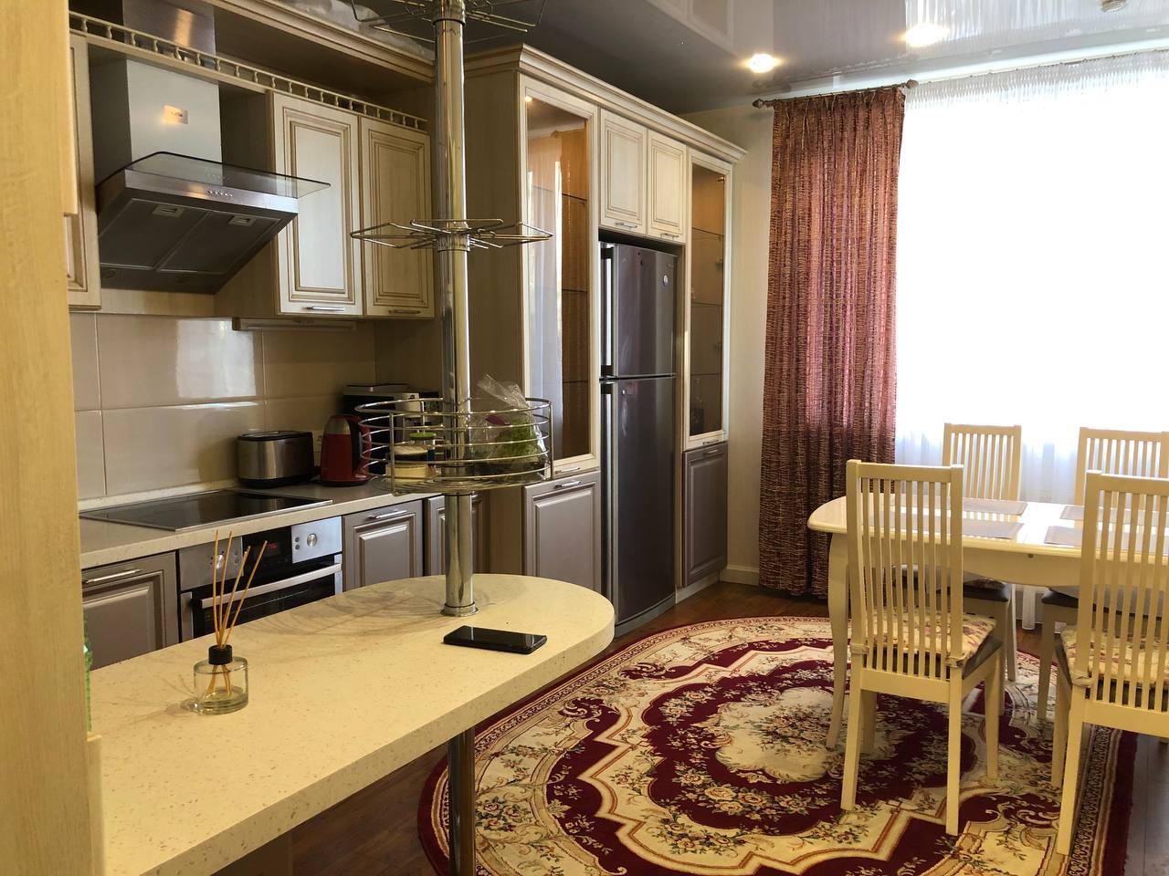 Аренда 3-комнатной квартиры 103 м², Василия Симоненко ул., 5А