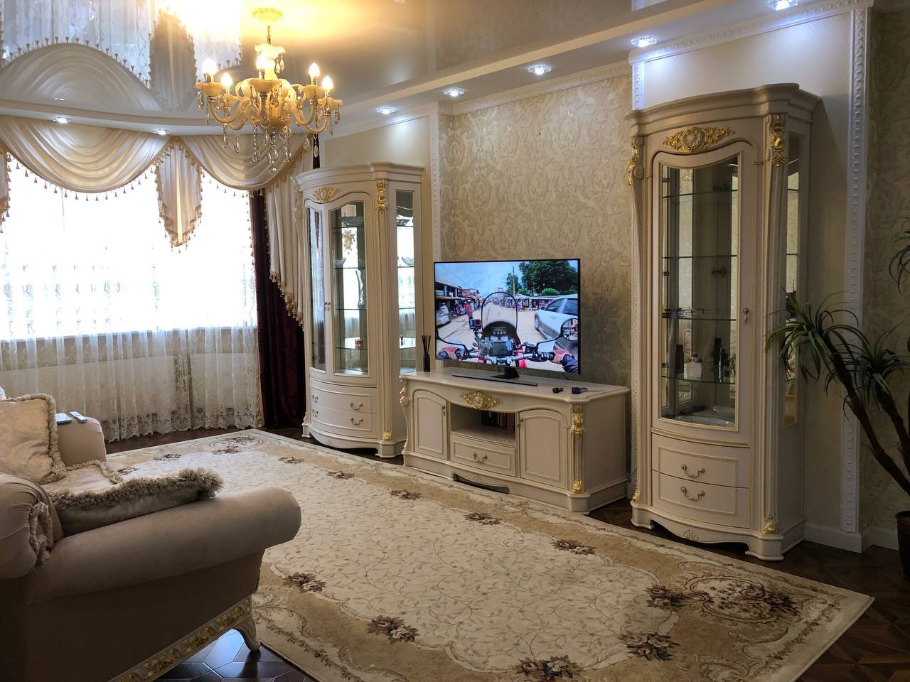 Аренда 3-комнатной квартиры 103 м², Василия Симоненко ул., 5А