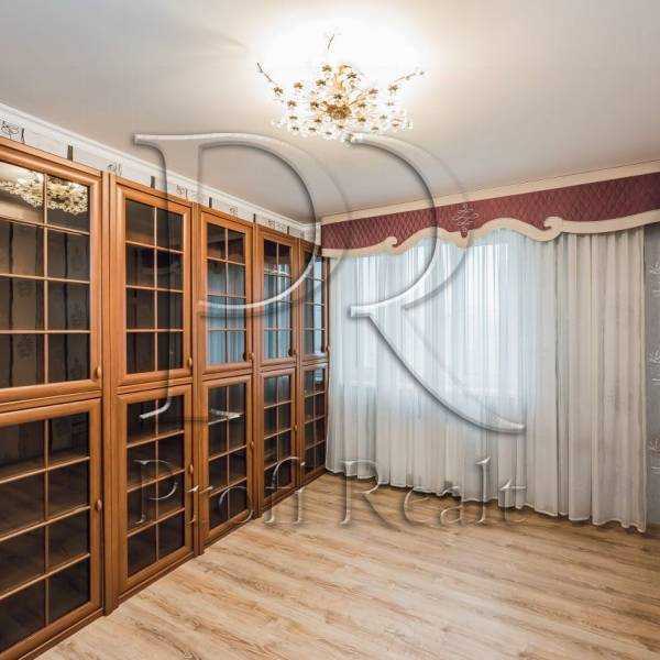 Продажа 3-комнатной квартиры 121 м², Автозаводская ул., 29А