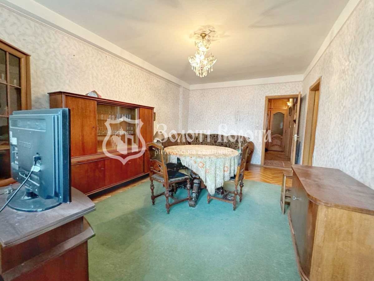 Продаж 4-кімнатної квартири 103 м², Богдана Хмельницького вул., 39