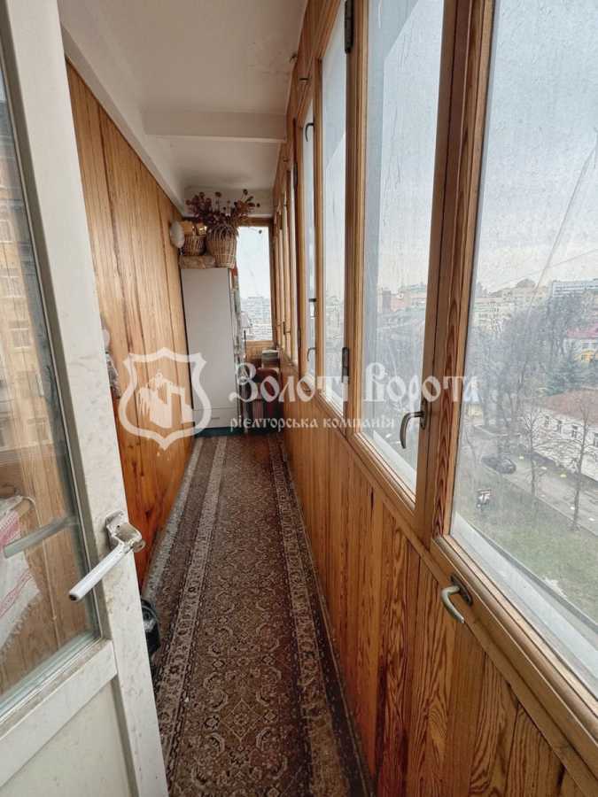 Продаж 4-кімнатної квартири 103 м², Богдана Хмельницького вул., 39