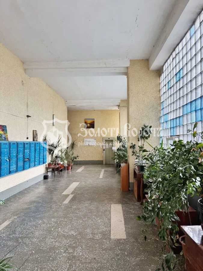 Продаж 4-кімнатної квартири 103 м², Богдана Хмельницького вул., 39