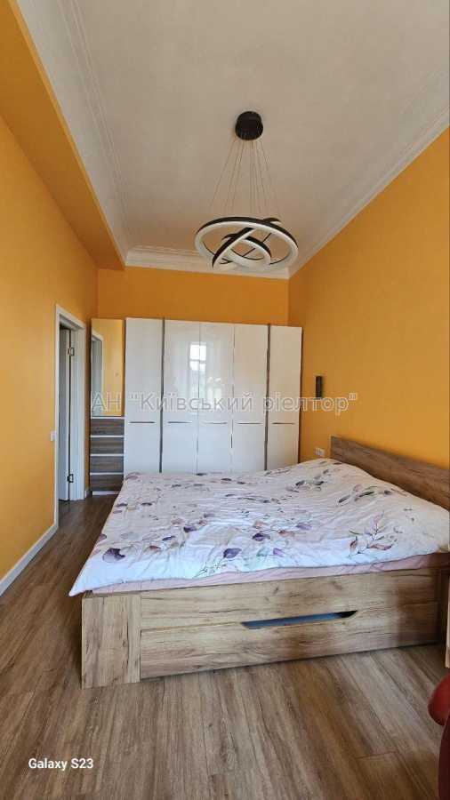 Продажа 2-комнатной квартиры 64.3 м², Большая Васильковская ул., 67/7