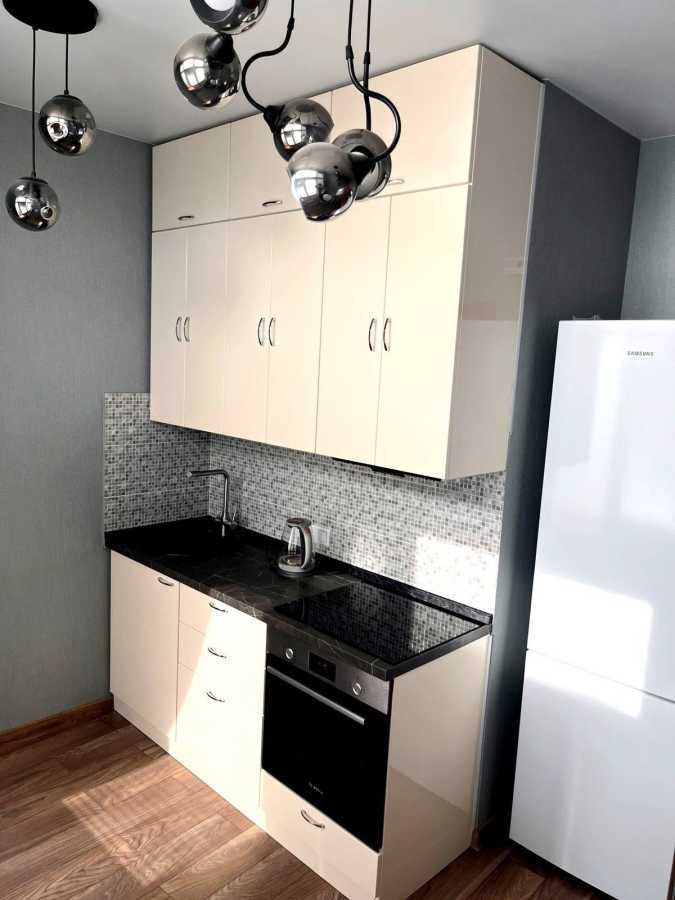 Оренда 1-кімнатної квартири 46 м², Каманіна вул., 16А/4