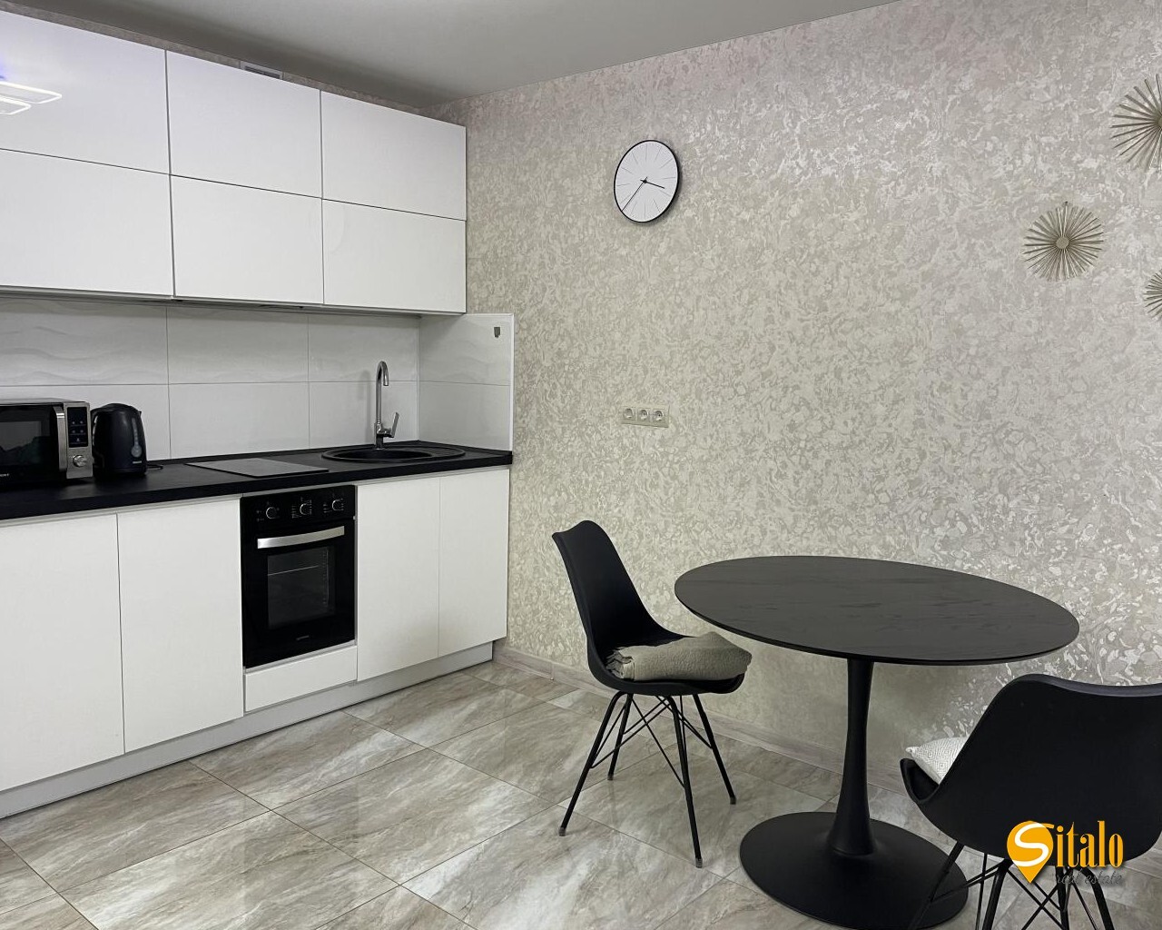 Продажа 1-комнатной квартиры 40 м², Полесская ул.