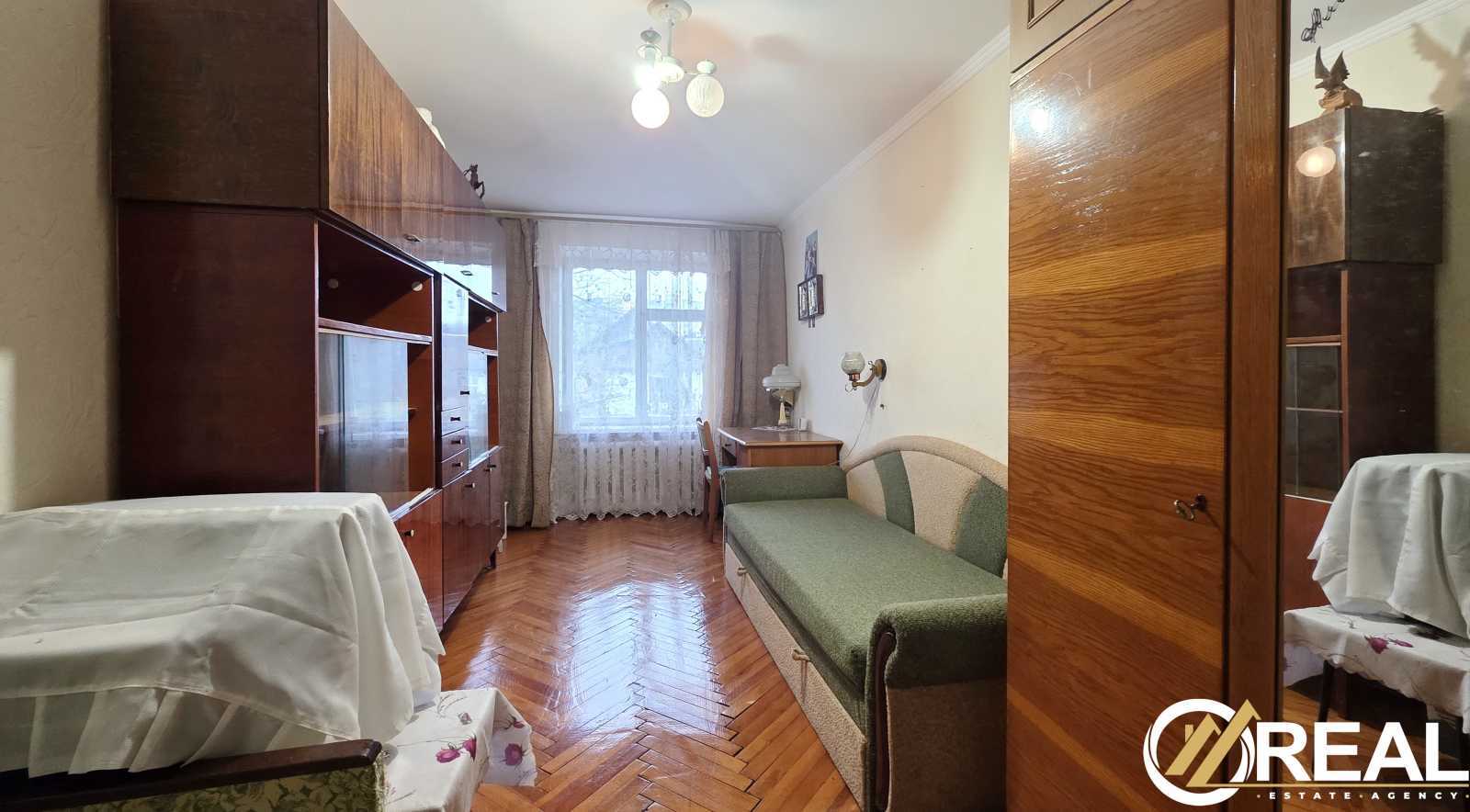 Продажа 3-комнатной квартиры 59.5 м², Возрождения просп., 8А