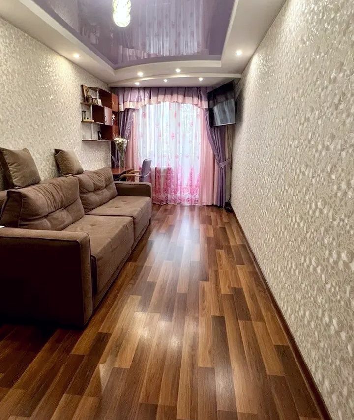 Продажа 3-комнатной квартиры 64 м², Слобожанский просп., 115